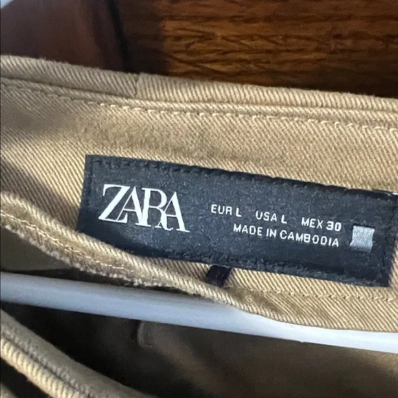 Zara Beige Women's Belted Cargo Skorts - Picture 3 of 3
